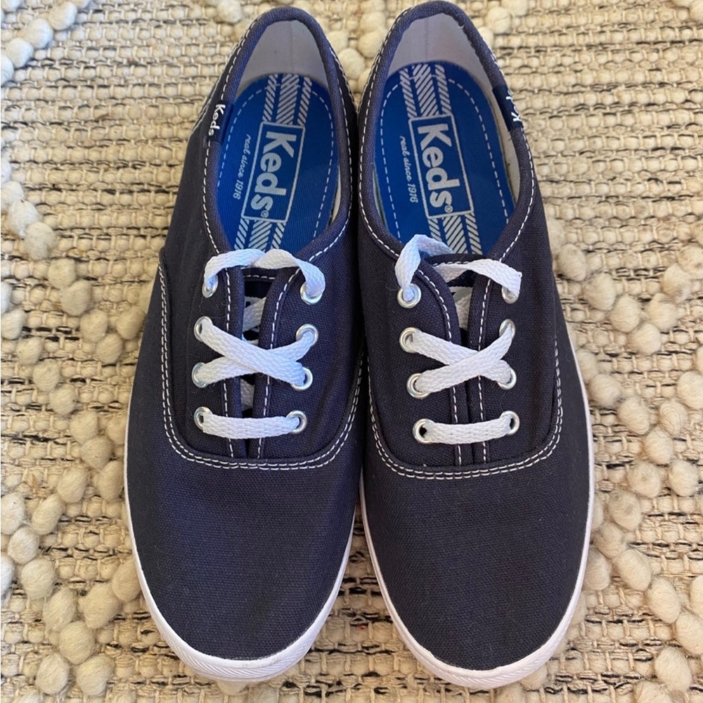 Keds Champion Women's Original Navy Canvas Sneakers WF34200 Size‎ 4.5